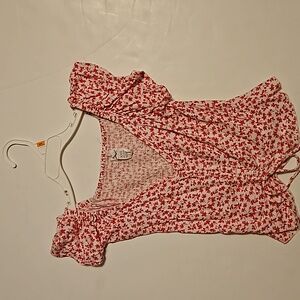 Girls top size XXS  white with red flowers